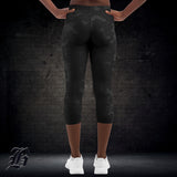 UYG BLACK CAMO EDITION - Capri Leggings