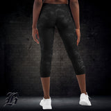 UYG BLACK CAMO EDITION - Capri Leggings