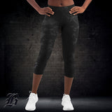 UYG BLACK CAMO EDITION - Capri Leggings
