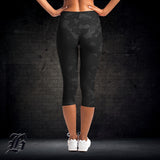 UYG BLACK CAMO EDITION - Capri Leggings